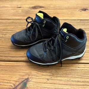 Riddell Cleats- size Toddler 12
